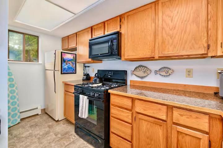 Fishy-Fishy Townhome Kenai Exterior photo